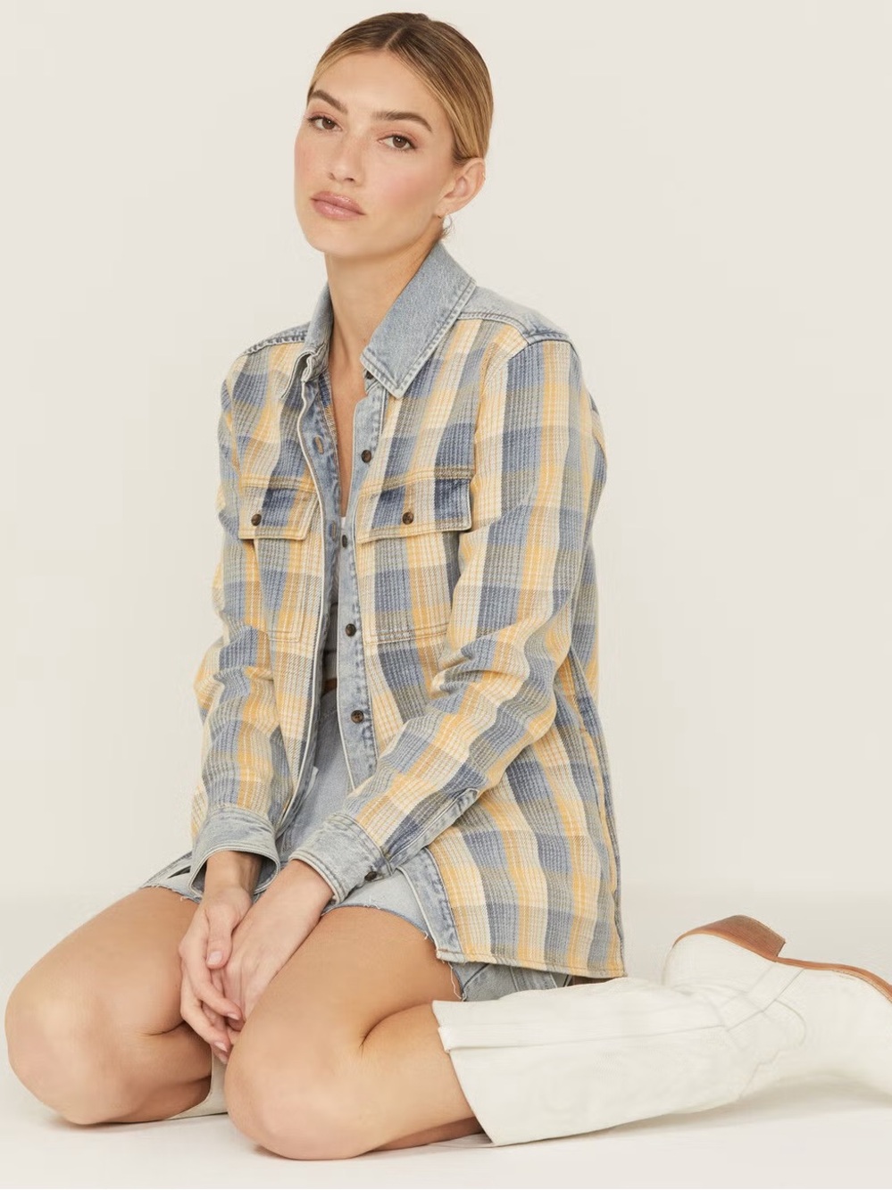 Cleo + Wolf Light Wash Denim Plaid Print Shacket Yellow Blue L